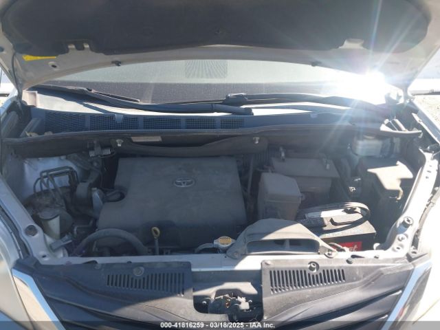 5TDKK3DC9ES453868 Toyota Sienna Le V6 8 Passenger