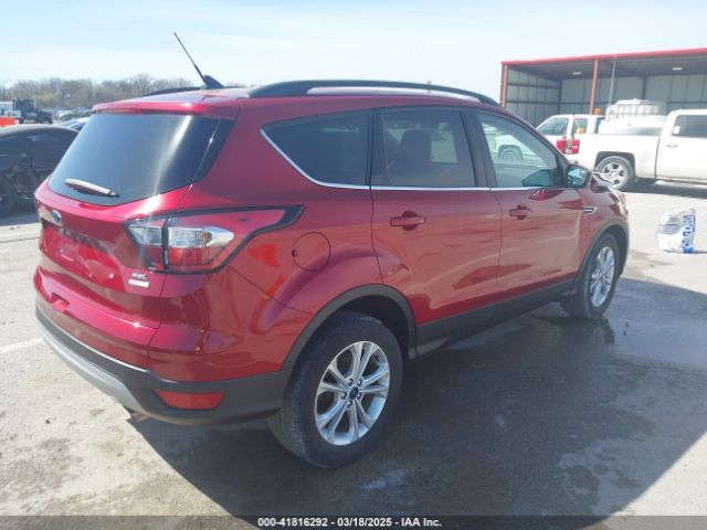 1FMCU0HD2JUC31402 Ford ESCAPE SEL