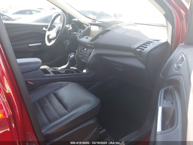 1FMCU0HD2JUC31402 Ford ESCAPE SEL