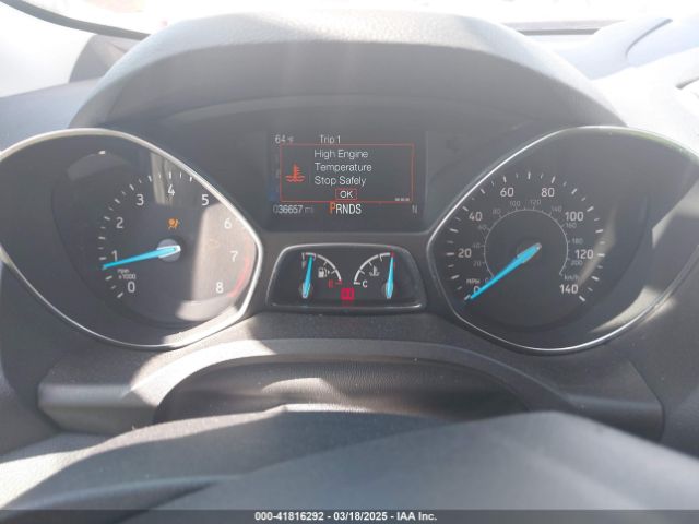 1FMCU0HD2JUC31402 Ford ESCAPE SEL