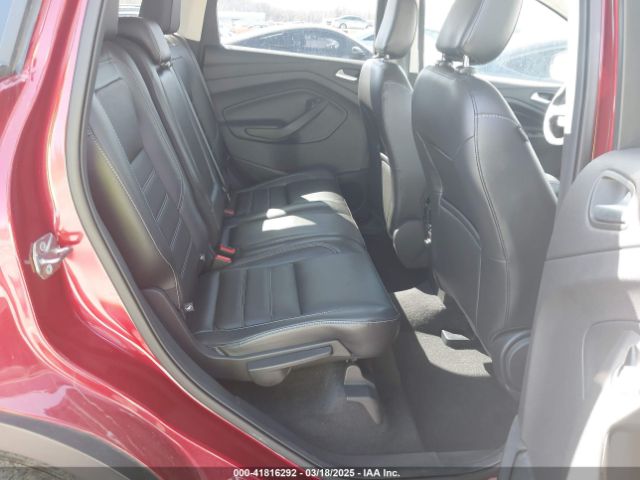 1FMCU0HD2JUC31402 Ford ESCAPE SEL