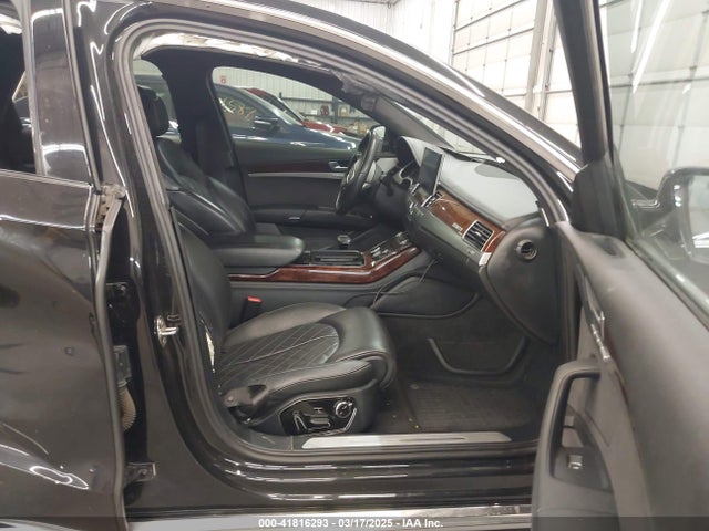 2012 AUDI A8 WAUAVAFD3CN009835 Photo 4
