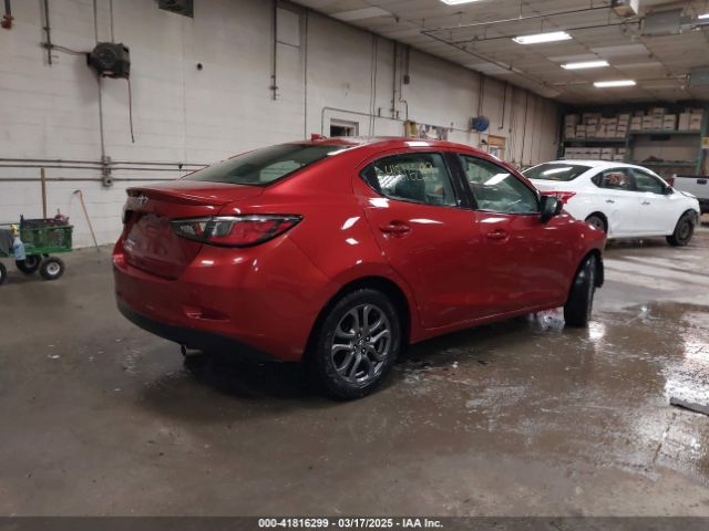 3MYDLBYV2KY509893 Toyota YARIS LE