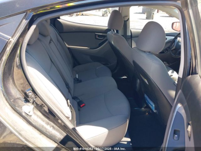 5NPDH4AE6GH795211 Hyundai ELANTRA SE