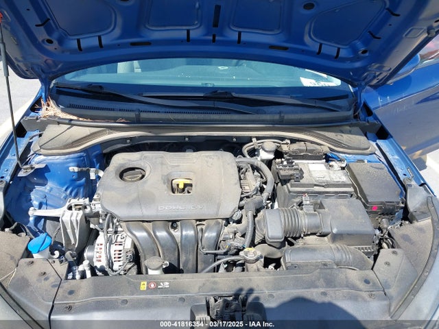 5NPD74LF3LH611409 Hyundai ELANTRA SE