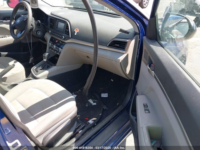 5NPD74LF3LH611409 Hyundai ELANTRA SE
