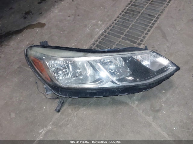 1G1BC5SM5J7228803 Chevrolet Cruze Ls Auto