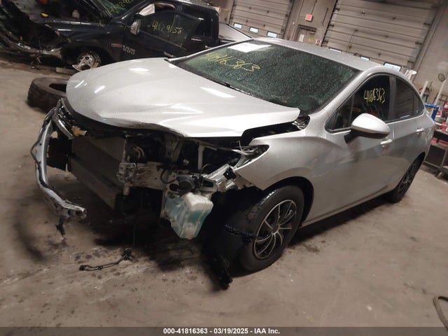 1G1BC5SM5J7228803 Chevrolet Cruze Ls Auto