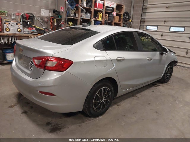 1G1BC5SM5J7228803 Chevrolet Cruze Ls Auto
