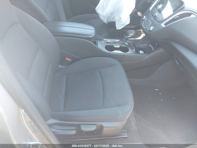 1G1ZD5ST3PF140222 Chevrolet Malibu Fwd 1lt