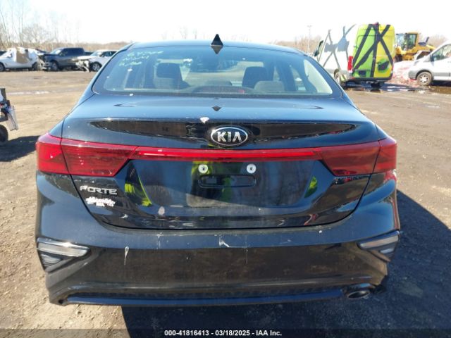 3KPF24AD1ME326593 KIA Forte Lxs