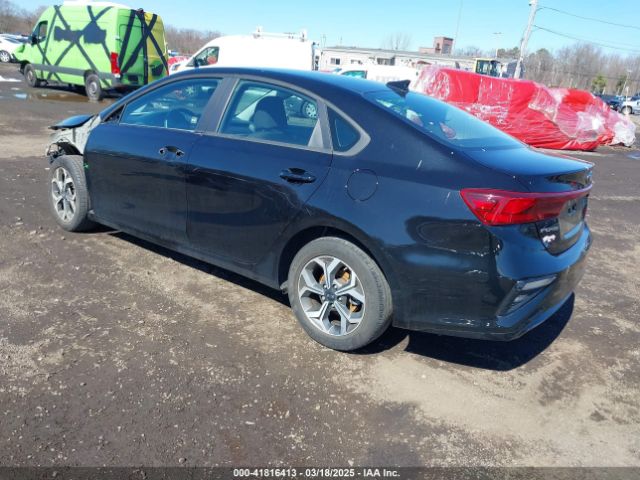 3KPF24AD1ME326593 KIA Forte Lxs