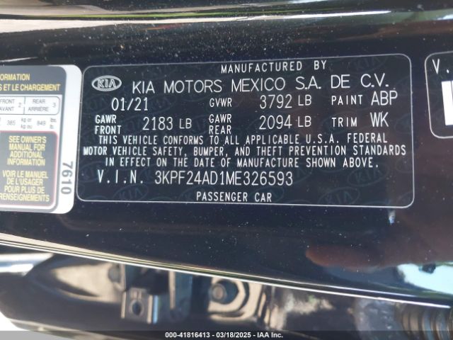 3KPF24AD1ME326593 KIA Forte Lxs