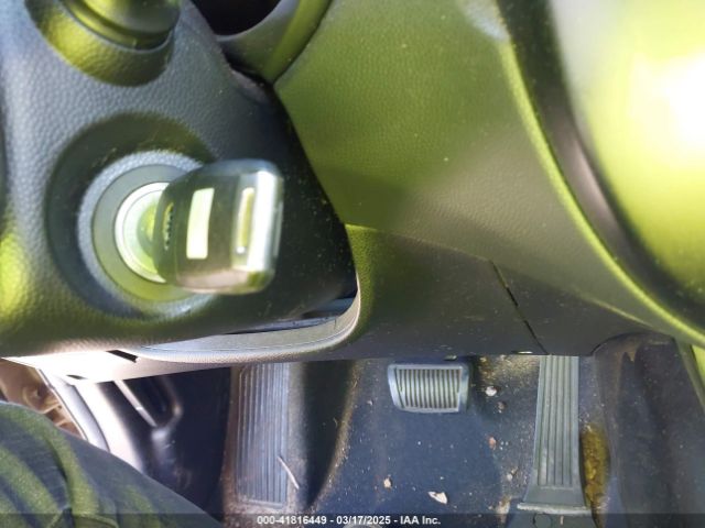 KNDJN2A26F7211057 KIA Soul