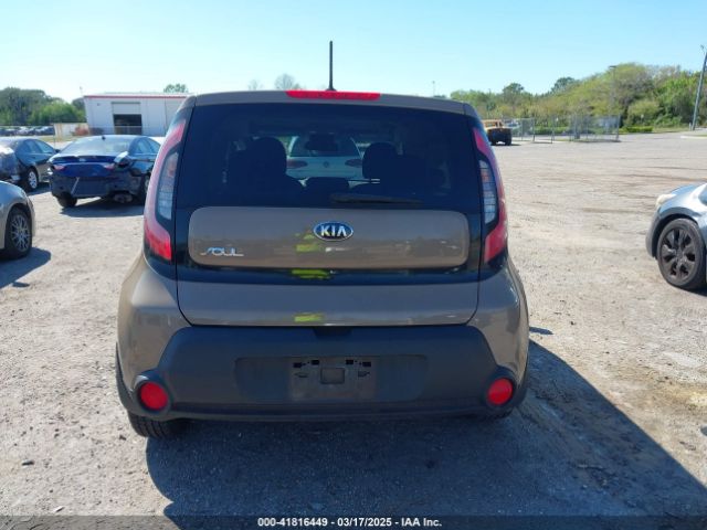 KNDJN2A26F7211057 KIA Soul