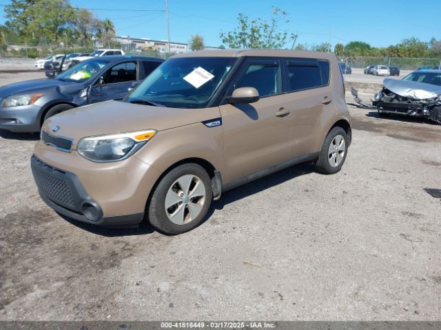 KNDJN2A26F7211057 KIA Soul