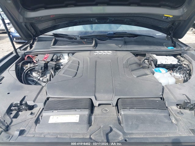 2017 AUDI Q7 WA1LAAF72HD016168 Photo 9