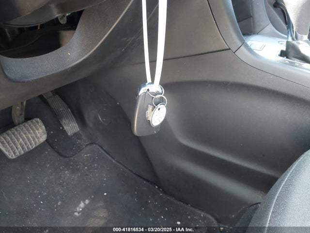 3GNAXUEVXMS102648 Chevrolet Equinox Awd Lt
