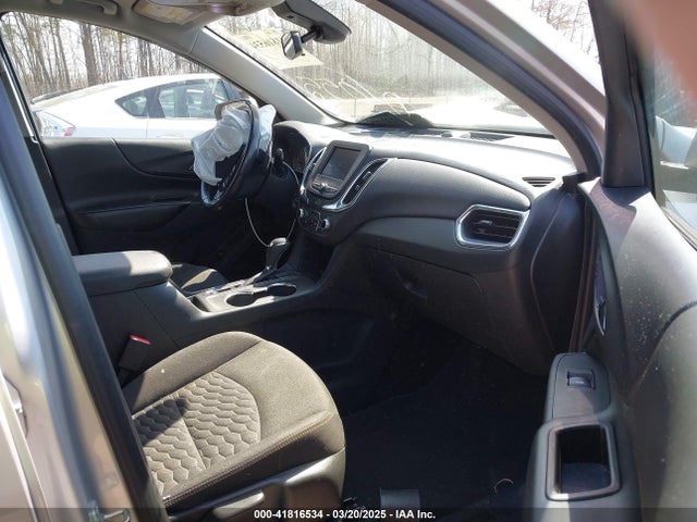 3GNAXUEVXMS102648 Chevrolet Equinox Awd Lt