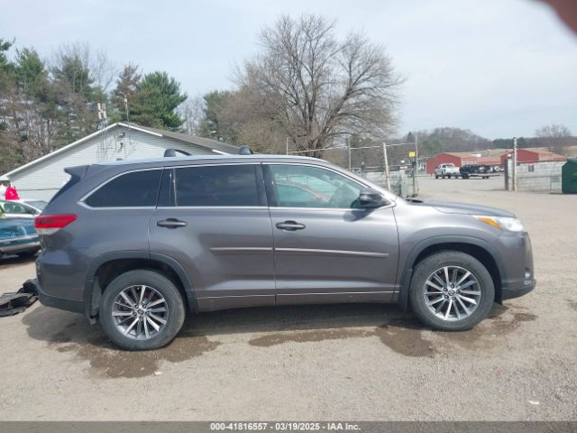 5TDJZRFH5HS391599 Toyota Highlander Xle