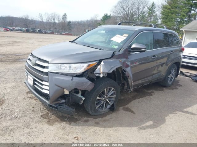 5TDJZRFH5HS391599 Toyota Highlander Xle