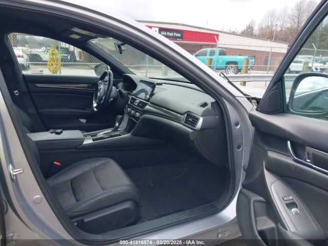 1HGCV1F38LA125530 Honda Accord Sport