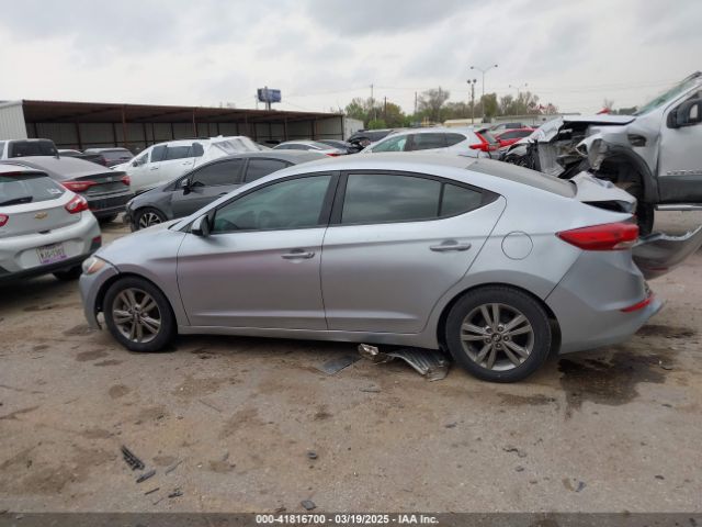 5NPD84LF1HH187457 Hyundai ELANTRA SE