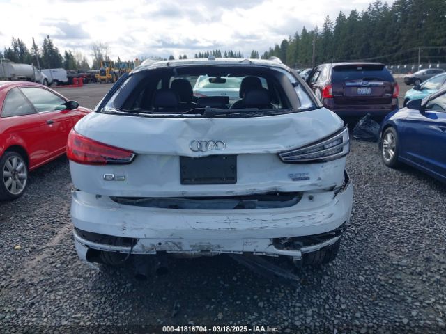 WA1JCCFS9JR009373 Audi Q3 2.0t Premium/2.0t Sport Premium