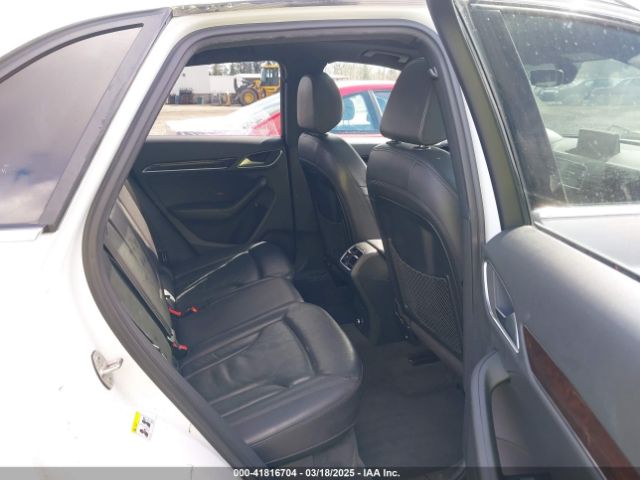 WA1JCCFS9JR009373 Audi Q3 2.0t Premium/2.0t Sport Premium