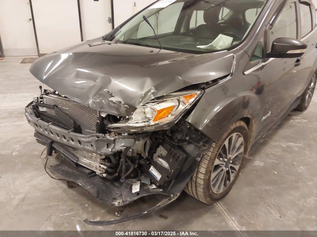 1FADP5DU5JL101340 Ford C-max Hybrid Titanium