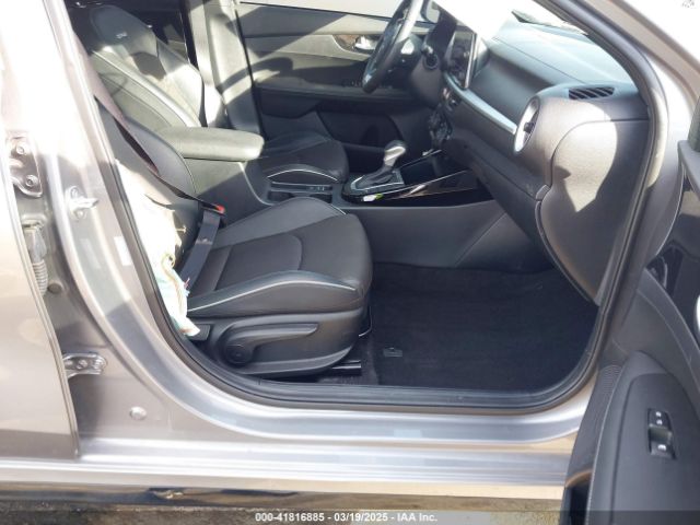 3KPF54AD6RE774262 KIA Forte Gt-line