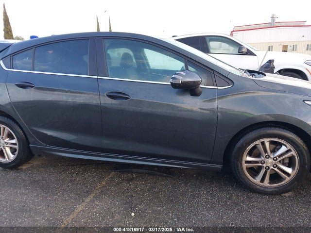 Chevrolet Cruze Lt Auto 2018 3G1BE6SM2JS586488 Image 13
