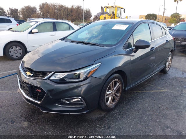 Chevrolet Cruze Lt Auto 2018 3G1BE6SM2JS586488 Image 2