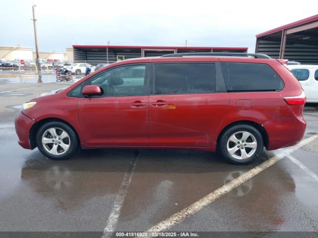 5TDKK3DC5FS539082 Toyota Sienna Le 8 Passenger