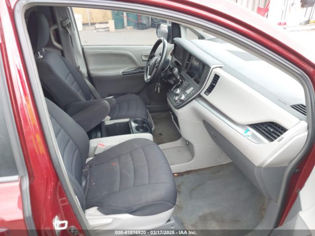 5TDKK3DC5FS539082 Toyota Sienna Le 8 Passenger