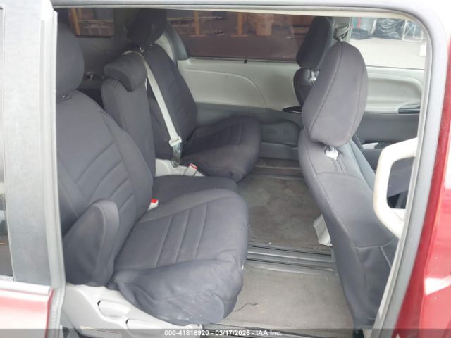5TDKK3DC5FS539082 Toyota Sienna Le 8 Passenger