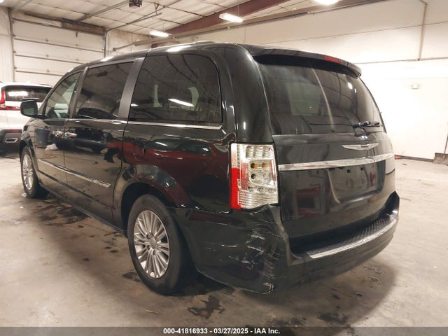 2C4RC1CG5GR159979 Chrysler Town & Country Touring-l Anniversary Edition