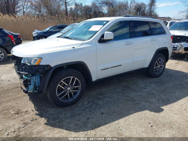 1C4RJFAG0JC197738 Jeep Grand Cherokee Laredo E 4x4