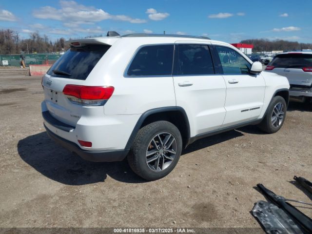 1C4RJFAG0JC197738 Jeep Grand Cherokee Laredo E 4x4