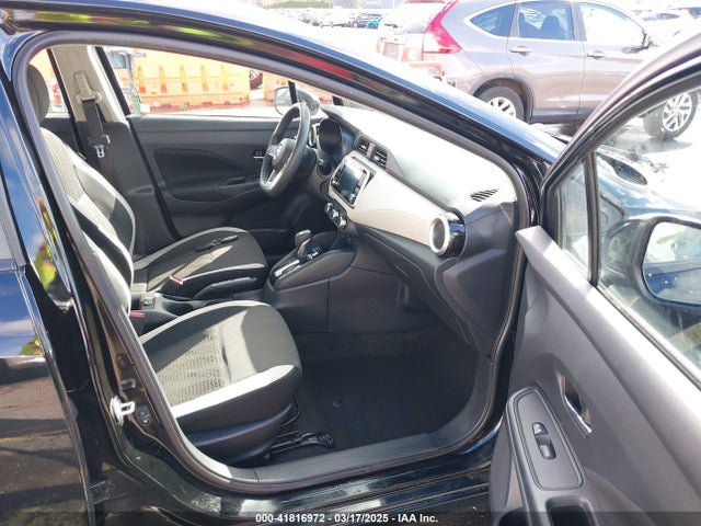 3N1CN8EV9ML873632 Nissan Versa Sv Xtronic Cvt