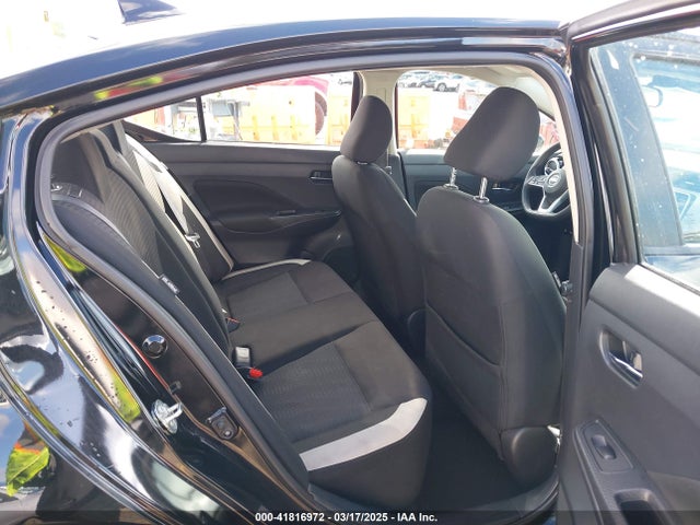 3N1CN8EV9ML873632 Nissan Versa Sv Xtronic Cvt
