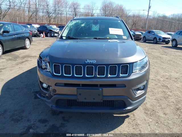 3C4NJDBB7LT168900 Jeep Compass Latitude 4x4