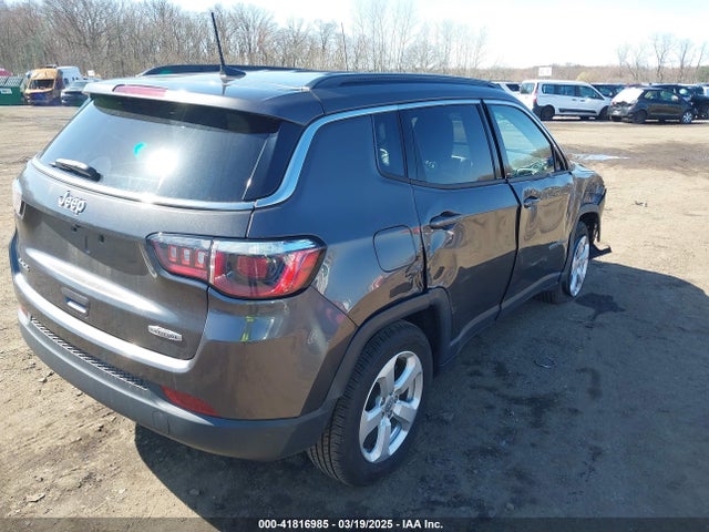3C4NJDBB7LT168900 Jeep Compass Latitude 4x4