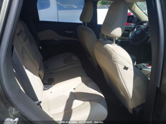 1C4PJLAB0FW517074 Jeep Cherokee Sport