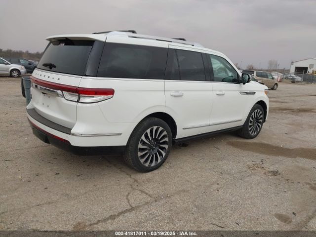 5LMJJ2TT7NEL03931 Lincoln Navigator Black Label