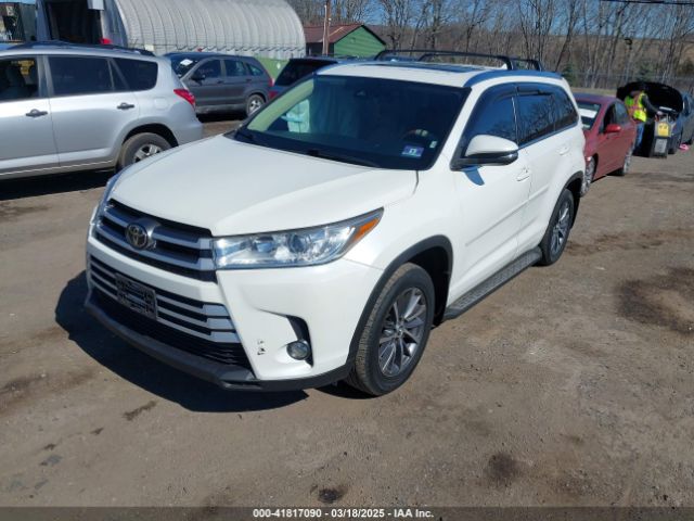 5TDJZRFH9HS519911 Toyota Highlander Xle