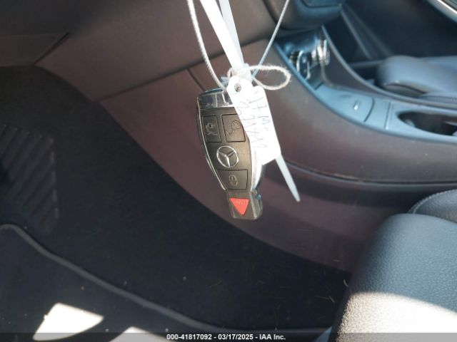 WDCTG4EB1HJ318574 Mercedes-Benz GLA 250