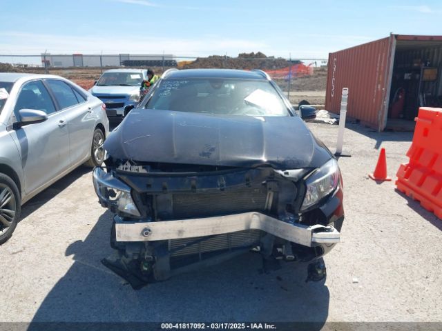 WDCTG4EB1HJ318574 Mercedes-Benz GLA 250
