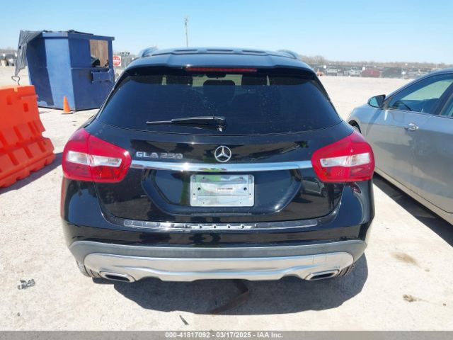 WDCTG4EB1HJ318574 Mercedes-Benz GLA 250