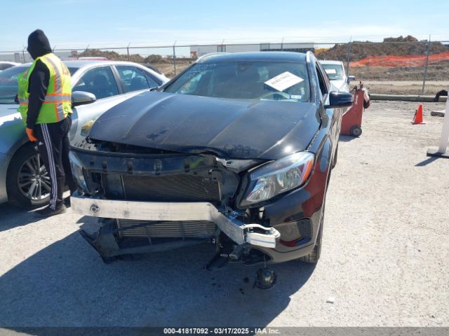 WDCTG4EB1HJ318574 Mercedes-Benz GLA 250